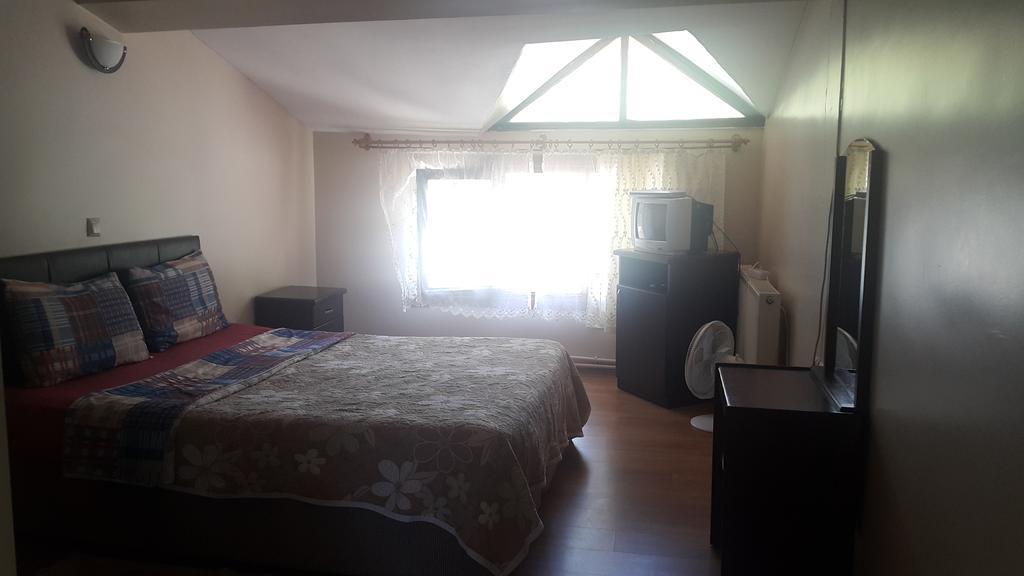 ספנג'ה Asina Motel מראה חיצוני תמונה